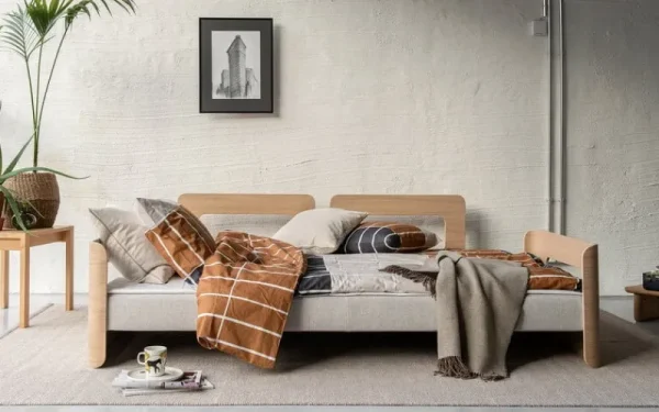 Tapio Anttila Collection Sofas Und Liegen-ON2 Wood Schlafsofa, Eiche geseift gewachst - Hopper 51 in Beige