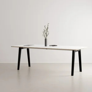GUBI Tische-TIPTOE New Modern Tisch, 220 x 95 cm, weißes Laminat - Graphitschwarz