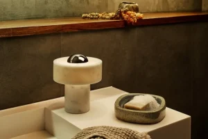 Artemide Tischlampen | Tragbare Lampen-Tom Dixon Stone tragbare LED-Tischleuchte, weißer Marmor - silber