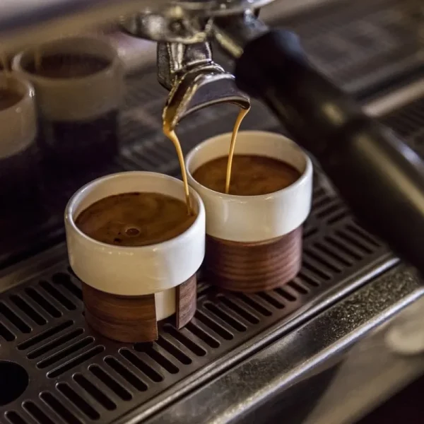 Tonfisk Design Geschirr^Warm Espressotasse, 0,8 dl, 2 Stück, Weiß - Nussbaum