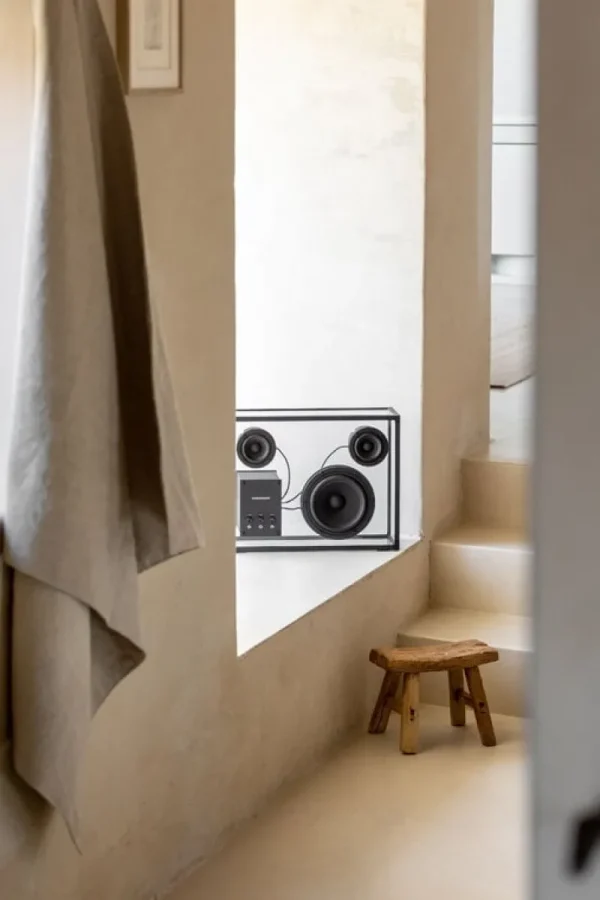 Transparent Unterhaltungselektronik^Speaker, schwarz