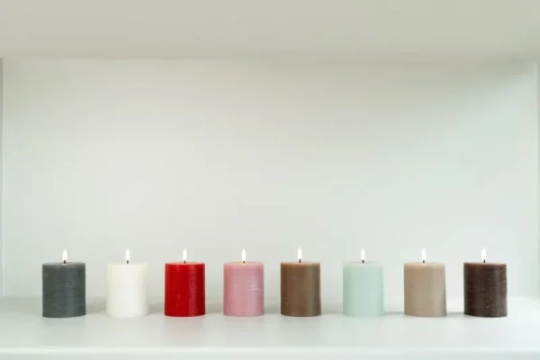STOFF Copenhagen Kerzen Und Kerzenhalter-Uyuni Lighting LED-Stumpenkerze, 7,8 x 10 cm, rustikale Textur, Olivgrün