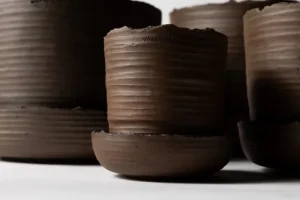 Vaidava Ceramics Indoor-gardening^Soil Topf mit Untersetzer, XL, Braun