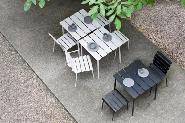 valerie_objects Terrassenmöbel^Aligned Esstisch, 70 x 70 cm, Schwarz