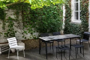 valerie_objects Terrassenmöbel^Aligned Stuhl mit Armlehnen, Schwarz