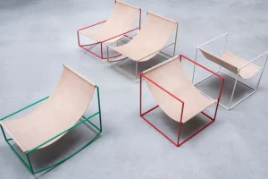 Normann Copenhagen Sitzgelegenheiten-valerie_objects Rocking Chair, Messing – Leder