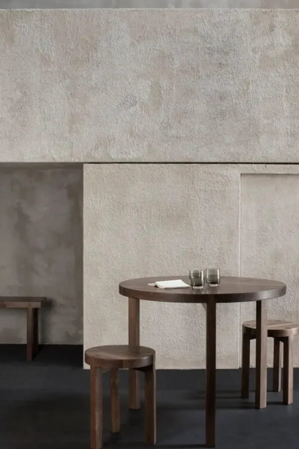 Nikari Sitzgelegenheiten-valerie_objects Solid Bank, 200 cm, Nussbaum