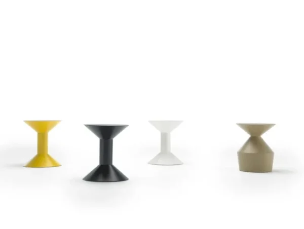 Woud Tische-Viccarbe Shape Tisch O (niedrig), Mattschwarz