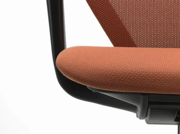 Vitra Bürostühle | Sitzgelegenheiten^ACX Mesh Arbeitsstuhl, Tiefschwarz - Terracotta