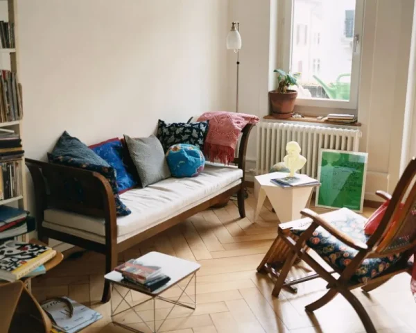 &Tradition Sitzgelegenheiten-Vitra Butterfly Stool, Ahorn