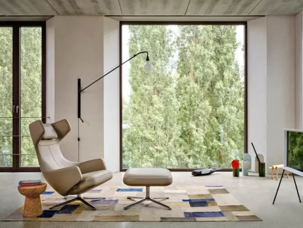Raawii Vasen-Vitra Disque Vase, Vases Découpage Kollektion