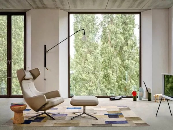 Raawii Vasen-Vitra Disque Vase, Vases Découpage Kollektion