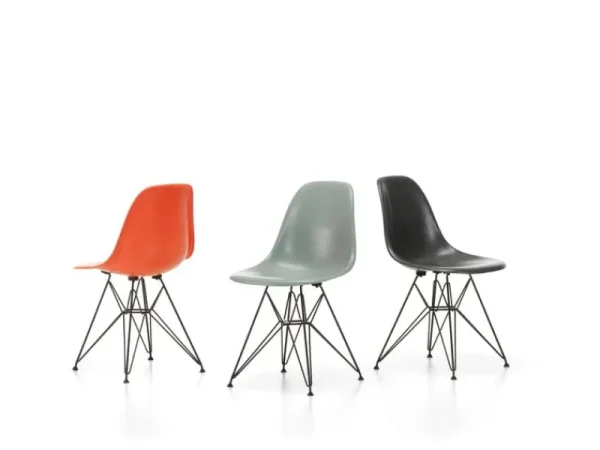 Fredericia Sitzgelegenheiten-Vitra Eames DSR Fiberglass Chair, Elephant Hide Grey – schwarz