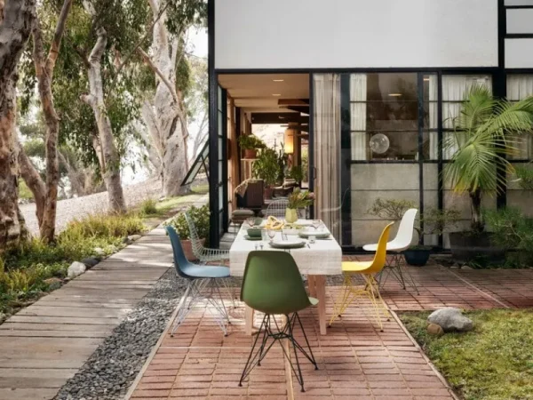 Vitra Terrassenmöbel | Sitzgelegenheiten^Eames DSR Stuhl, pebble RE - Eames sea foam green
