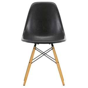 valerie_objects Sitzgelegenheiten-Vitra Eames DSW Fiberglass Chair, Elephant Hide Grey – Ahorn