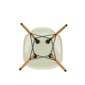 Vitra Sitzgelegenheiten-Eames DSW Fiberglass Chair, pergamentgelb – Ahorn
