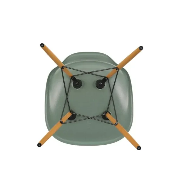 GUBI Sitzgelegenheiten-Vitra Eames DSW Fiberglass Chair, meerschaumgrün – Ahorn