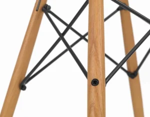 Vitra Sitzgelegenheiten-Eames DSW Fiberglass Stuhl, klassisch rot - Ahorn