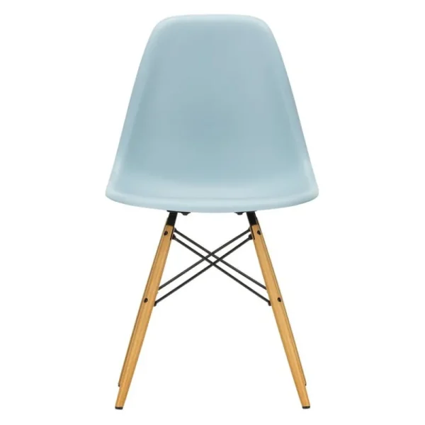 Normann Copenhagen Sitzgelegenheiten-Vitra Eames DSW Stuhl, ice grey RE - Ahorn