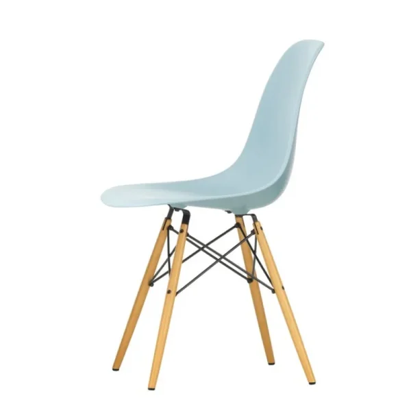 Normann Copenhagen Sitzgelegenheiten-Vitra Eames DSW Stuhl, ice grey RE - Ahorn