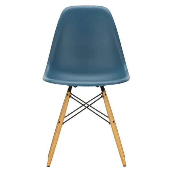 Warm Nordic Sitzgelegenheiten-Vitra Eames DSW Stuhl, sea blue RE - Ahorn