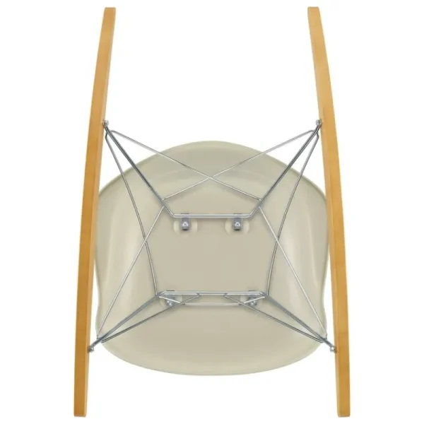 FDB Mu00f8bler Sitzgelegenheiten-Vitra Eames RAR Schaukelstuhl, Pebble RE - Chrom - Ahorn