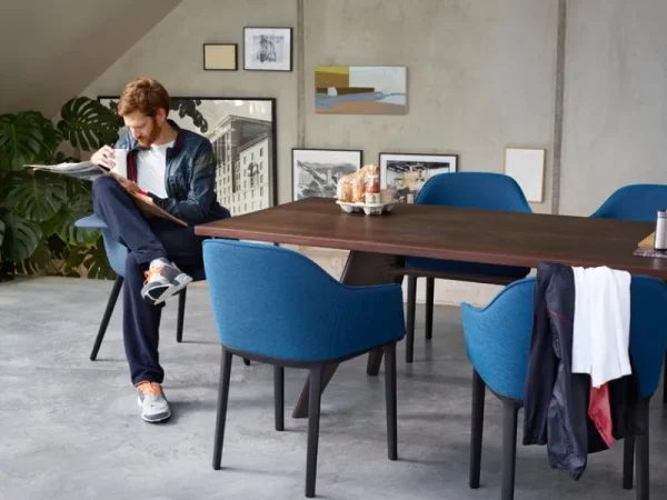 Vitra Sitzgelegenheiten-Organic Chair, Eiche - Schokoladenbraun/Schwarz