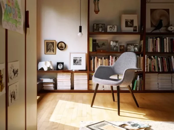 Vitra Sitzgelegenheiten-Organic Chair, Eiche - Schokoladenbraun/Schwarz