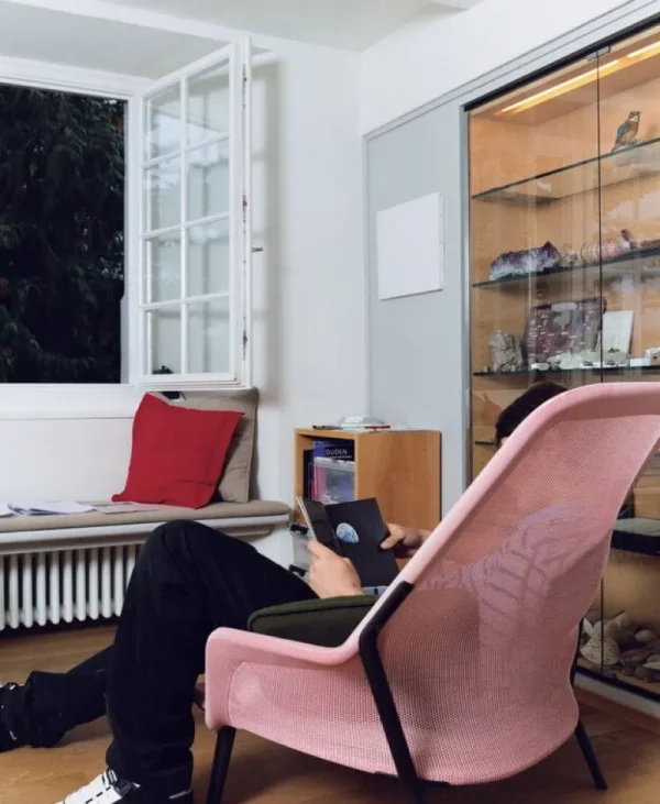 Fredericia Sitzgelegenheiten-Vitra Stuhl Slow, rot/creme – Schokolade