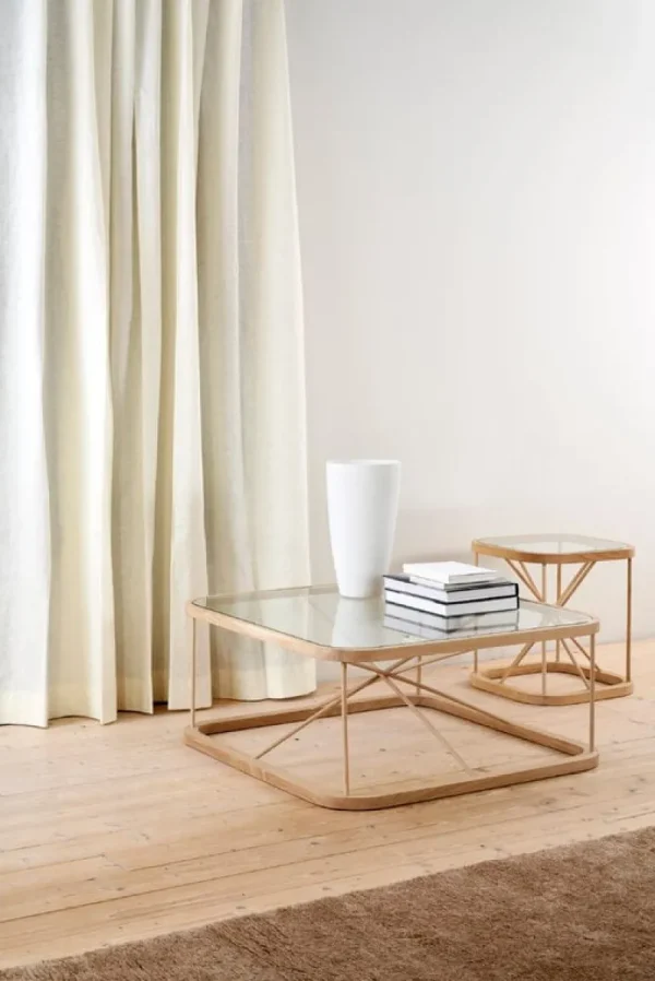 &Tradition Tische-Woodnotes Twiggy Tisch, 44 x 44 cm, Eiche