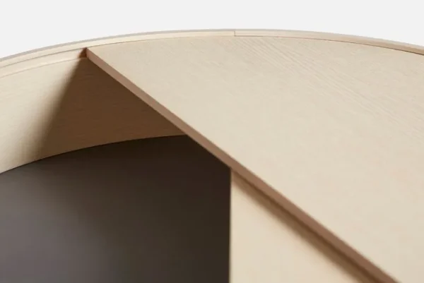 Serax Tische-Woud Arc Couchtisch 66 cm, Esche weiß pigmentiert