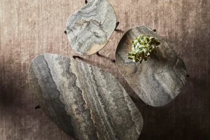 Fogia Tische-Woud La Terra Beistelltisch, M, Travertin grau meliert - Schwarz